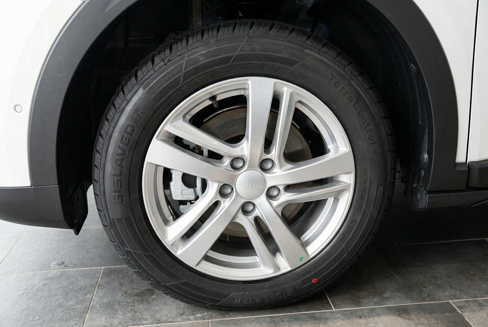 Haval Jolion Комфорт, белый