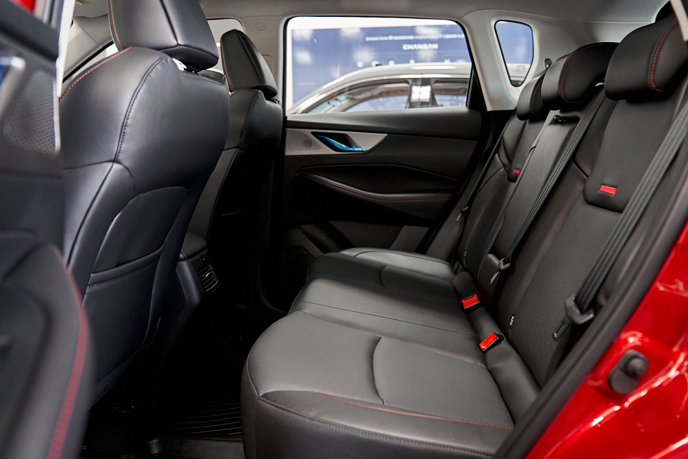 Changan CS35 Plus Tech, серебряный