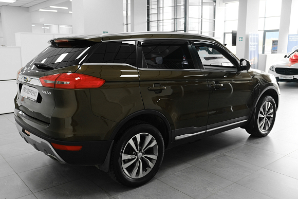 Geely Atlas Luxury, 2019 года, пробег 93000 км