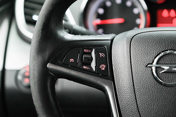 Opel Mokka Cosmo, 2014 года, пробег 174201 км