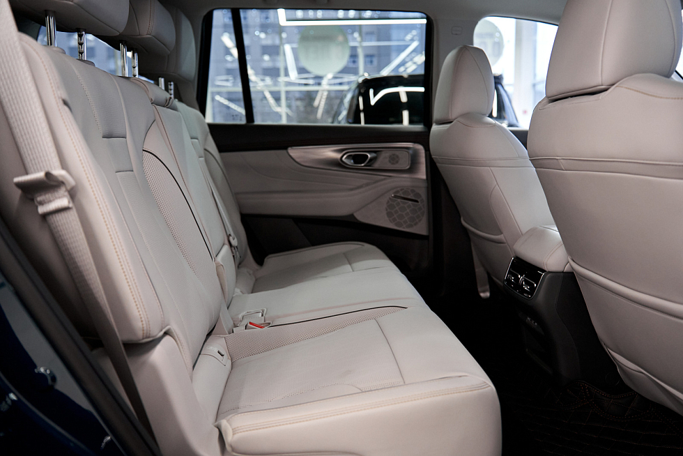 GAC GS8 GL (5 мест), серебряный