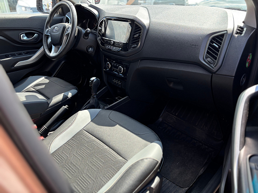 Lada (ВАЗ) XRAY Luxe Prestige, 2021 года, пробег 37900 км