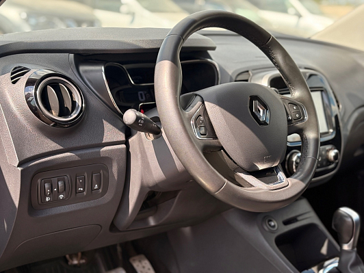Renault Kaptur Play, 2019 года, пробег 65999 км