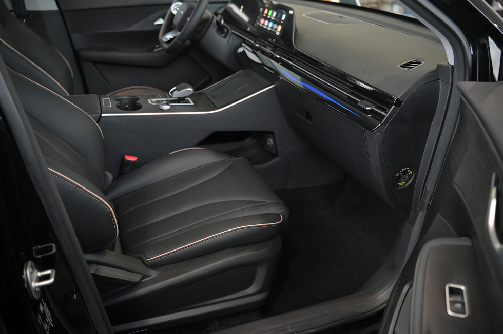 Omoda C5 Актив, черный