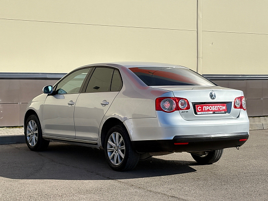 Volkswagen Jetta Trendline, 2010 года, пробег 214550 км