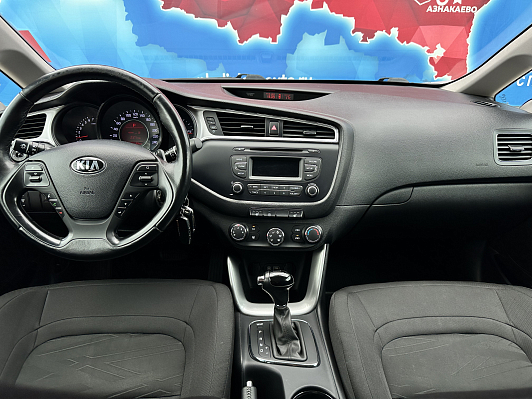 Kia Ceed Luxe, 2018 года, пробег 99130 км