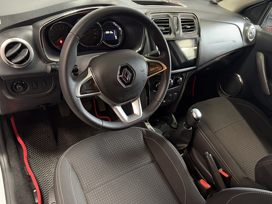 Renault Logan Drive, 2021 года, пробег 30000 км