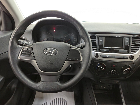 Hyundai Solaris Active, 2017 года, пробег 106426 км