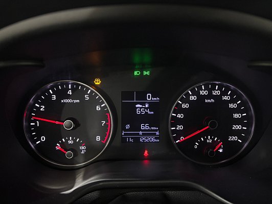 Kia Rio, 2017 года, пробег 125190 км