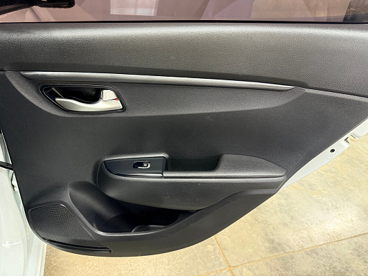 Kia Rio Luxe, 2018 года, пробег 125338 км