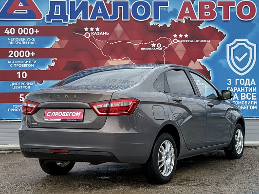 Lada (ВАЗ) Vesta Comfort Multimedia, 2018 года, пробег 106500 км
