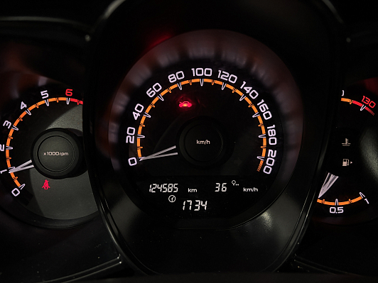 Lada (ВАЗ) Vesta Comfort, 2019 года, пробег 124580 км