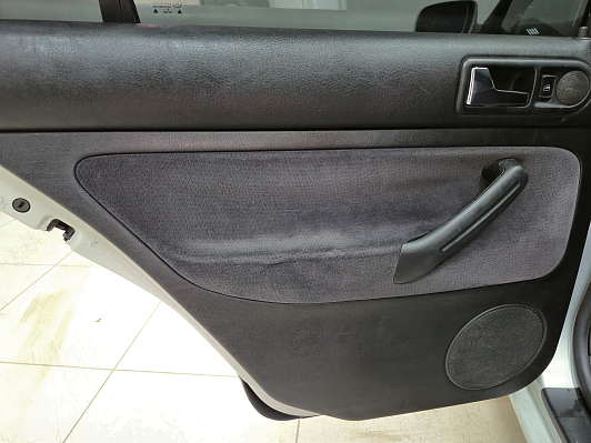 Volkswagen Golf, 1998 года, пробег 344537 км