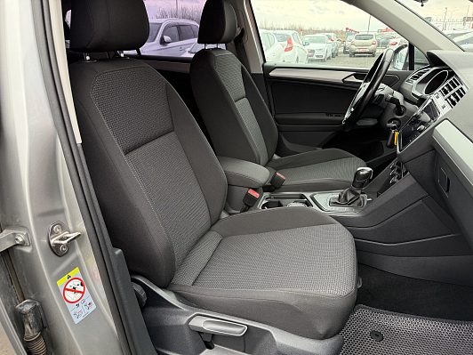 Volkswagen Tiguan Comfortline, 2019 года, пробег 117500 км