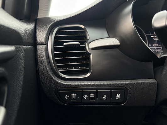 Kia Rio Luxe, 2018 года, пробег 134617 км