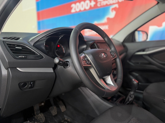 Lada (ВАЗ) Vesta Comfort (2017-2019), 2019 года, пробег 122000 км