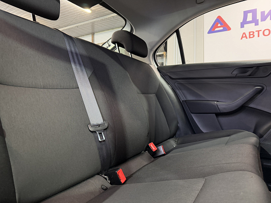 Skoda Rapid, 2014 года, пробег 181000 км