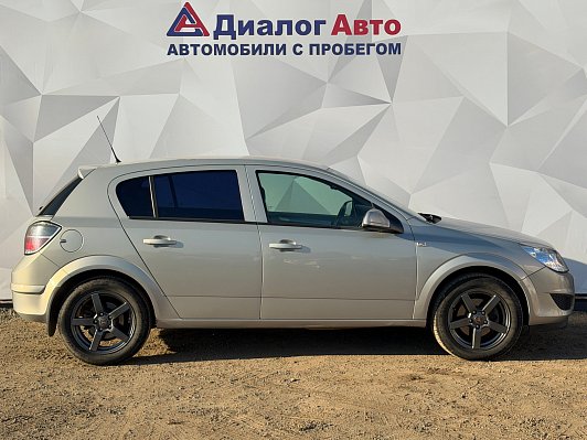 Opel Astra Enjoy, 2009 года, пробег 165000 км