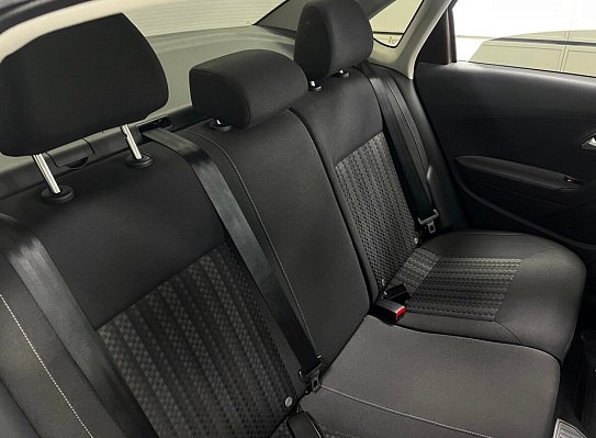 Volkswagen Polo Comfortline, 2017 года, пробег 48030 км