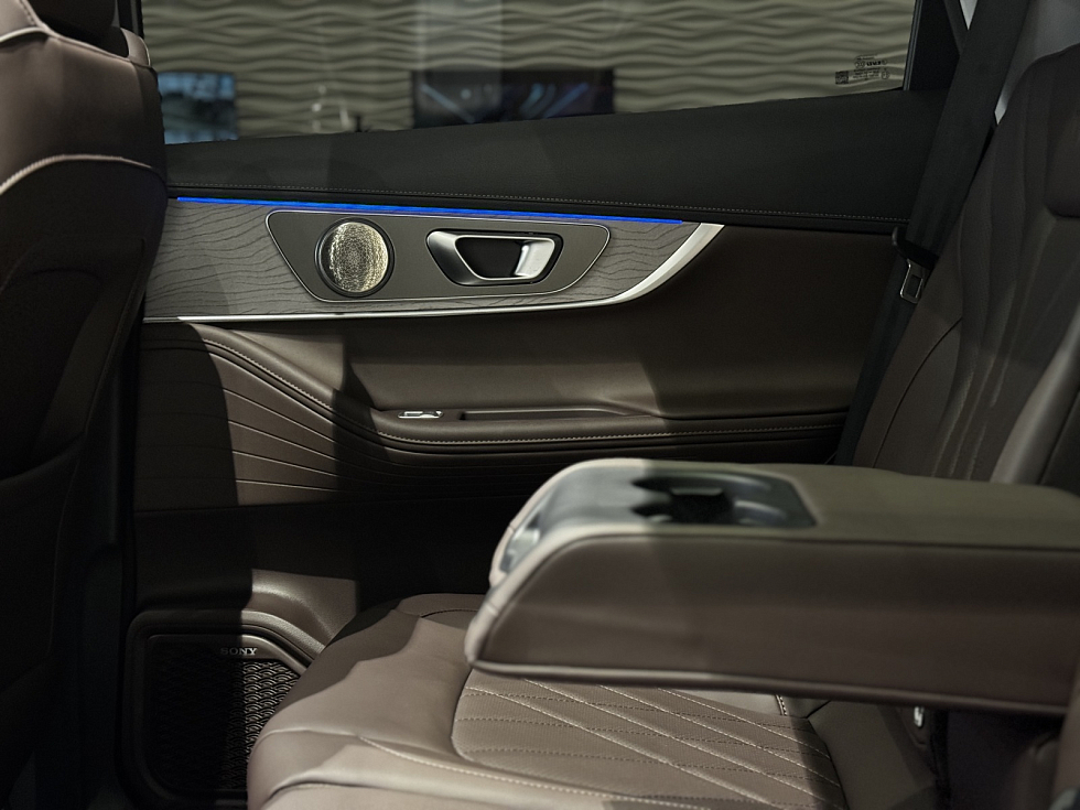 Chery Tiggo 8 Pro Max Ультима/Ultimate 4WD, серебряный