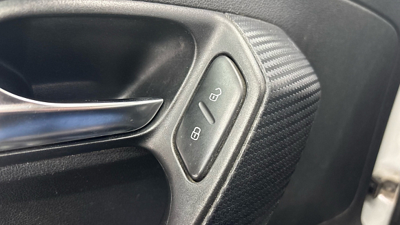 Volkswagen Polo Trendline, 2015 года, пробег 245000 км