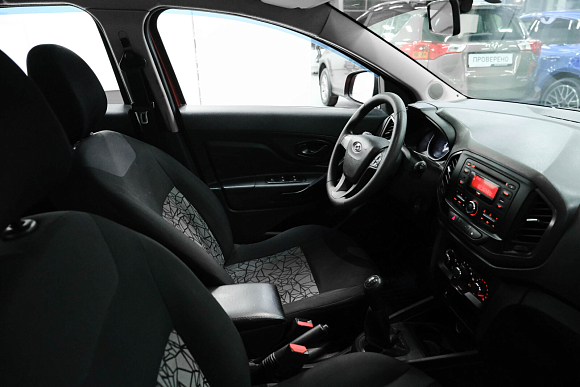 Lada (ВАЗ) XRAY Comfort, 2016 года, пробег 142677 км