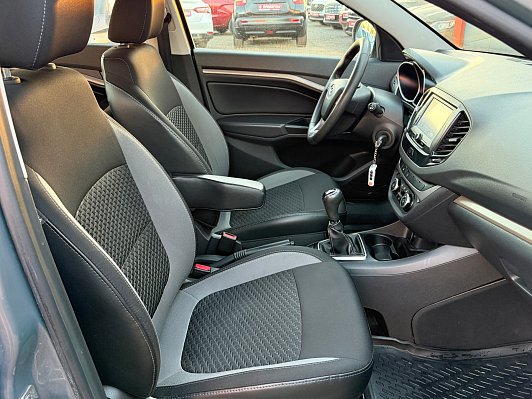 Lada (ВАЗ) Vesta Luxe Multimedia (2019-2021), 2017 года, пробег 113992 км