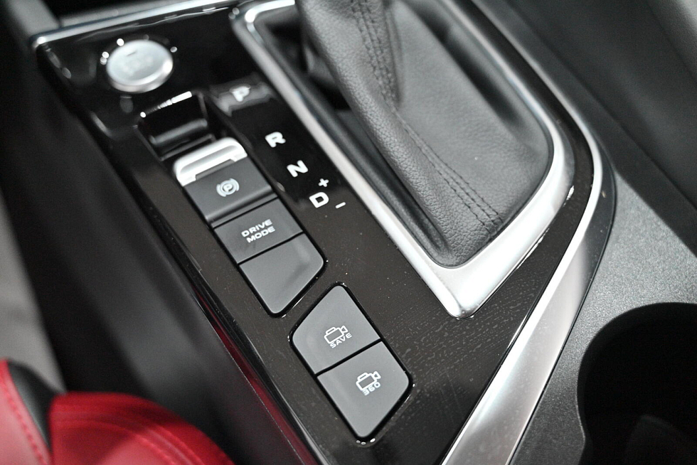 Changan Eado Plus Tech, серебряный