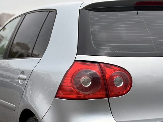 Volkswagen Golf, 2006 года, пробег 129000 км