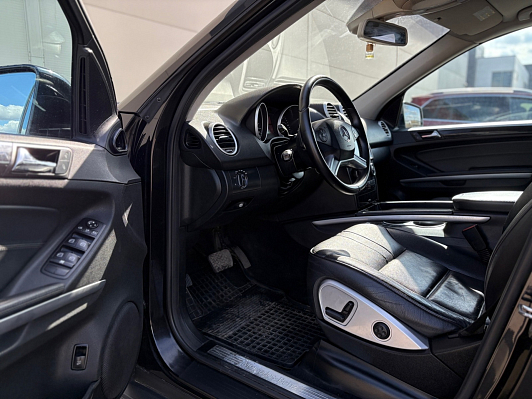 Mercedes-Benz M-Класс ML 350 CDI 4MATIC Особая серия, 2011 года, пробег 265770 км