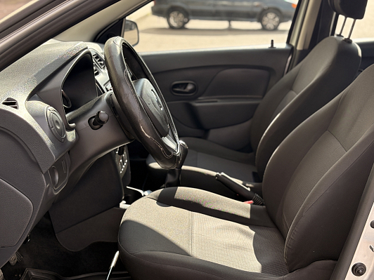 Renault Logan Access, 2018 года, пробег 162880 км
