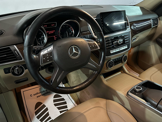 Mercedes-Benz M-Класс, 2011 года, пробег 313000 км