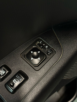 Peugeot 4007 Allure, 2011 года, пробег 159000 км