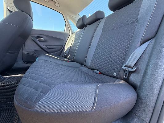 Volkswagen Polo Drive, 2018 года, пробег 123400 км