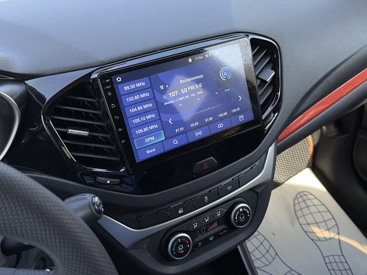 Lada (ВАЗ) Vesta Luxe Multimedia (2017-2019), 2019 года, пробег 76000 км