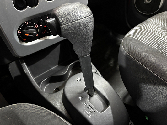 Renault Logan Prestige, 2012 года, пробег 195488 км