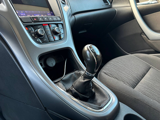 Opel Astra Enjoy, 2014 года, пробег 198000 км