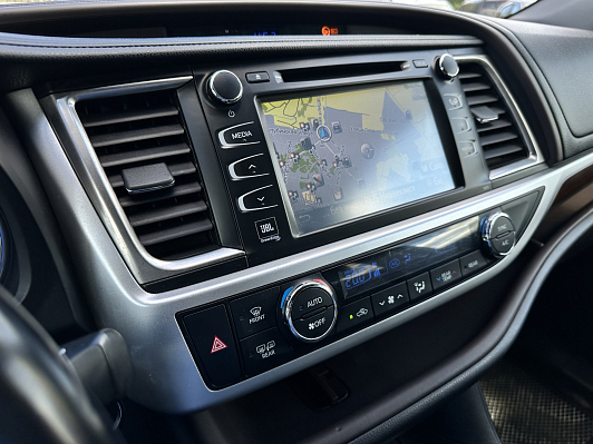 Toyota Highlander Люкс, 2014 года, пробег 166000 км