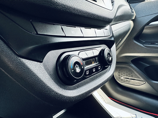 Lada (ВАЗ) Vesta Comfort, 2020 года, пробег 137000 км