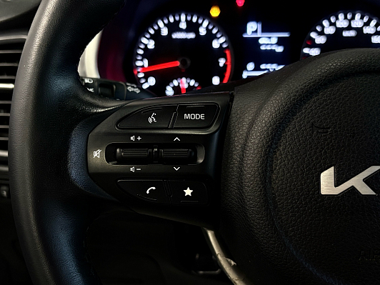 Kia Rio, 2021 года, пробег 70065 км