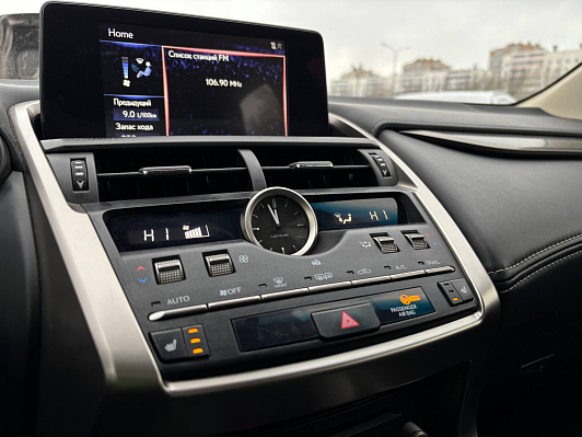 Lexus NX Progressive, 2019 года, пробег 153075 км