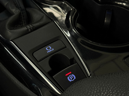 Toyota Camry S-Edition, 2020 года, пробег 80000 км