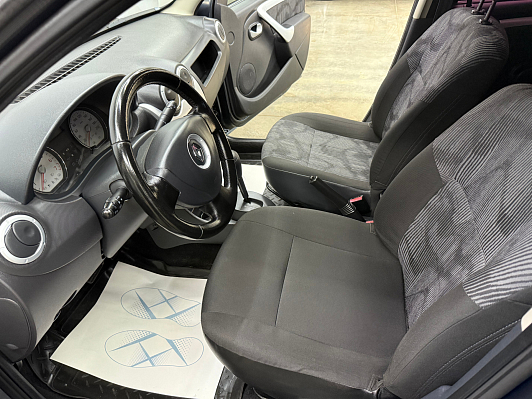 Renault Sandero, 2010 года, пробег 194125 км