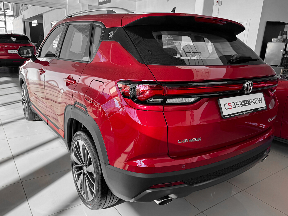 Changan CS35 Plus Техно, красный