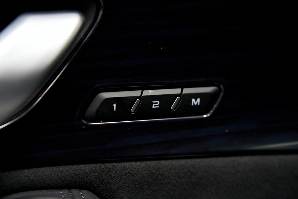 Geely Monjaro Exclusive, серый