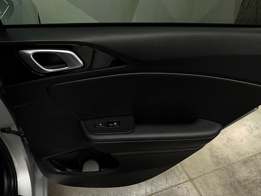 Kia Ceed Prestige, 2021 года, пробег 65706 км