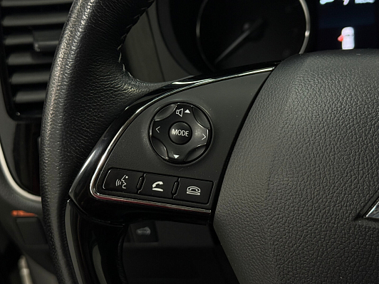 Mitsubishi Outlander Invite, 2021 года, пробег 67000 км