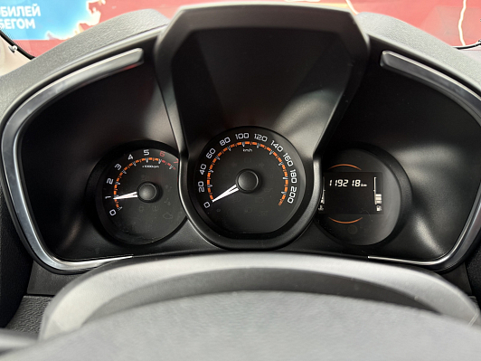 Lada (ВАЗ) XRAY Comfort, 2019 года, пробег 120000 км