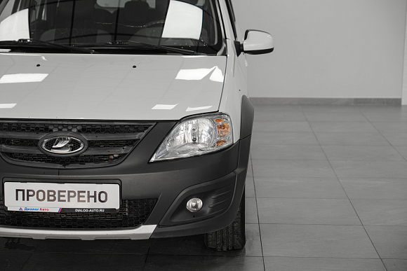 Lada (ВАЗ) Largus Luxe (5 мест), 2019 года, пробег 81000 км