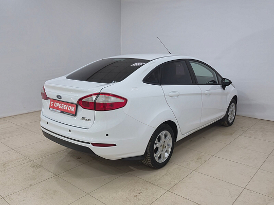 Ford Fiesta Trend, 2015 года, пробег 190030 км
